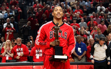Can D Rose hold this trophy again?